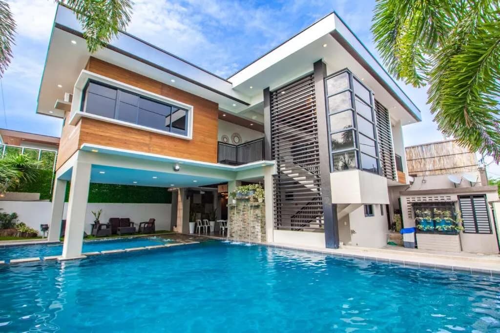 Xiana and Xandra 3A Resort